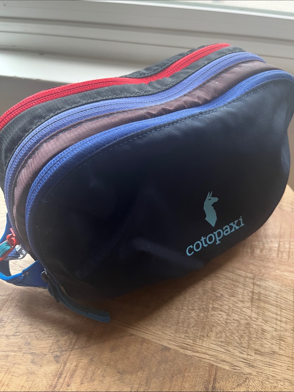 Cotopaxi Nido Accessory Toiletry Case